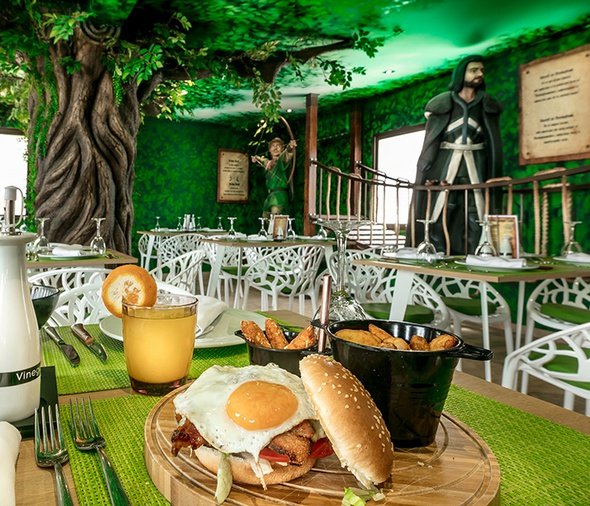 Restaurantes tematizados Parque Vacacional Magic Robin Hood Alfaz del Pi