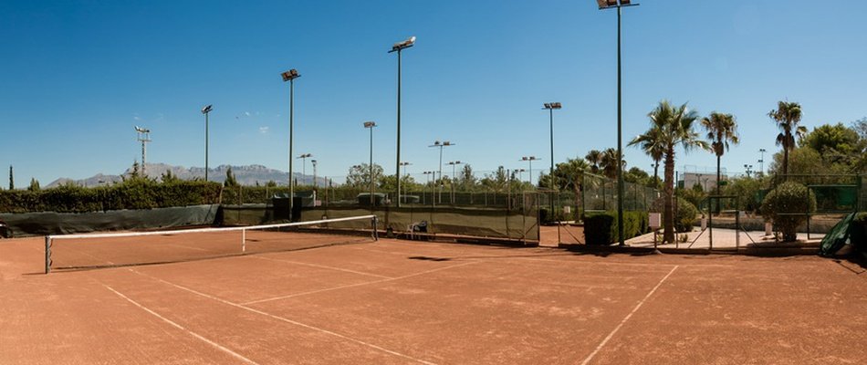 Pistas Tenis/Padel Parque Vacacional Magic Robin Hood Alfaz del Pi Pistas Tenis/Padel Parque Vacacional Magic Robin Hood Alfaz del Pi