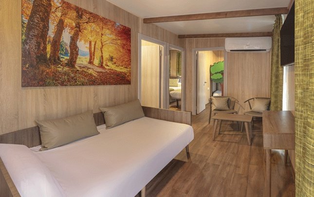 Cabaña 'new sherwood' 3 dormitorios jacuzi premium Parque Vacacional Magic Robin Hood Alfaz del Pi
